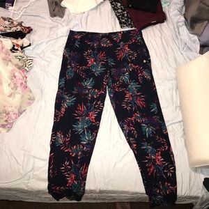 Floral Roxy ankle soft pants